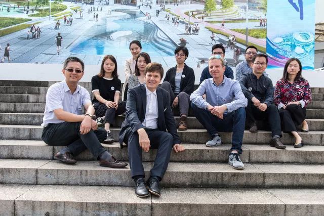 体肓广场招聘会上海_体肓馆用英语怎么说_上海万体馆