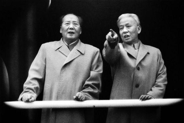 党内职务有哪些_参加党内有关活动情况_撤销党内两个职务之一