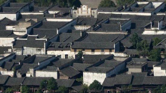 怀化洪江市黔阳古城。 作者 李林