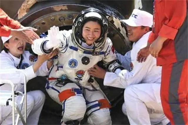 航天飞行员刘洋 孩子_航天风云 刘洋_刘洋航天员个人资料