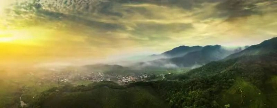 银川周边哪个景点好玩_杭州周边好玩的旅游景点推荐_凤凰周边哪些景点好玩
