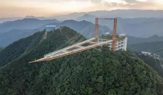 凤凰周边哪些景点好玩_银川周边哪个景点好玩_杭州周边好玩的旅游景点推荐