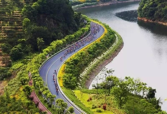 杭州周边好玩的旅游景点推荐_银川周边哪个景点好玩_凤凰周边哪些景点好玩