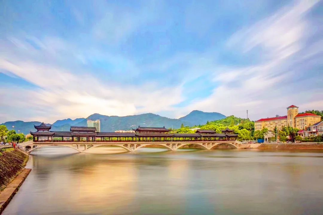 杭州周边好玩的旅游景点推荐_南宁景点周边哪里好玩_柳州周边那些景点好玩