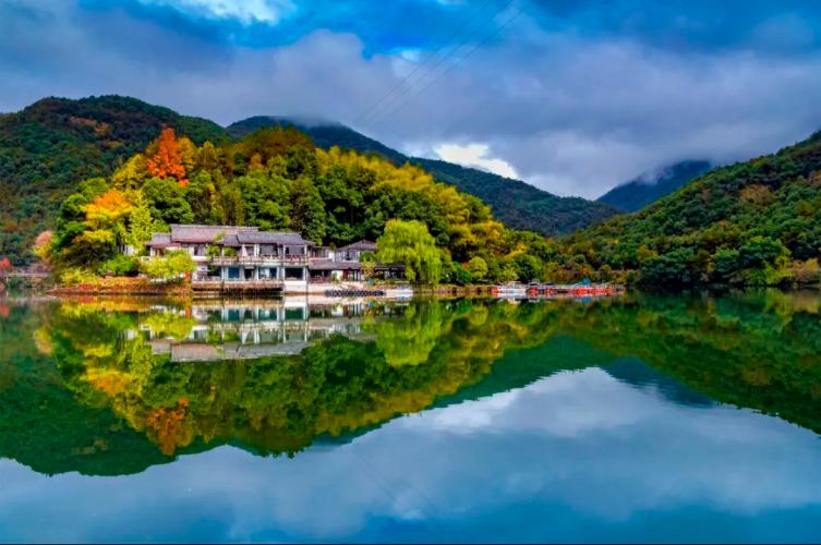 柳州周边那些景点好玩_杭州周边好玩的旅游景点推荐_南宁景点周边哪里好玩
