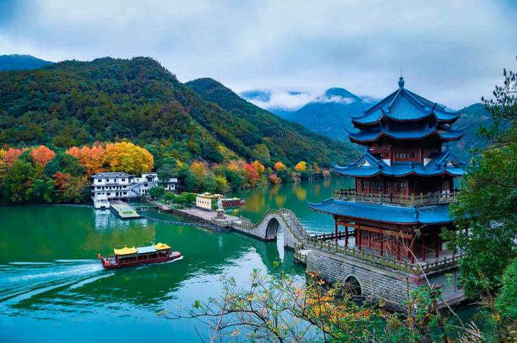 柳州周边那些景点好玩_杭州周边好玩的旅游景点推荐_南宁景点周边哪里好玩
