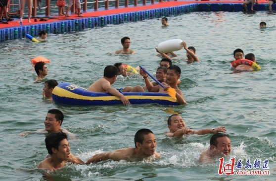 水上游乐项目_游乐园里最刺激的项目_森林游乐屋雪人怎么上