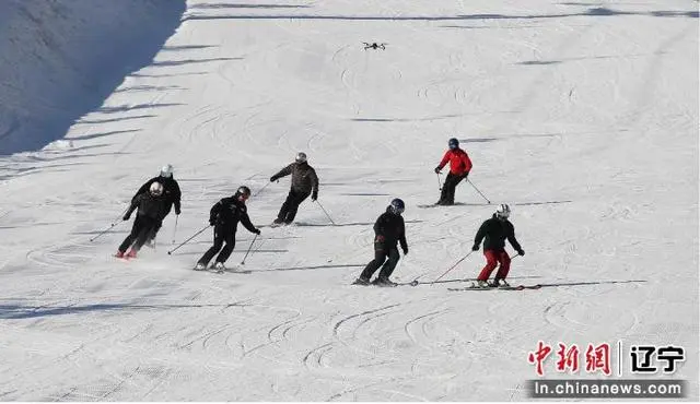 安波滑雪场_狼牙山滑雪好还是蓟县盘山滑雪好_北京滑雪网滑雪俱乐部