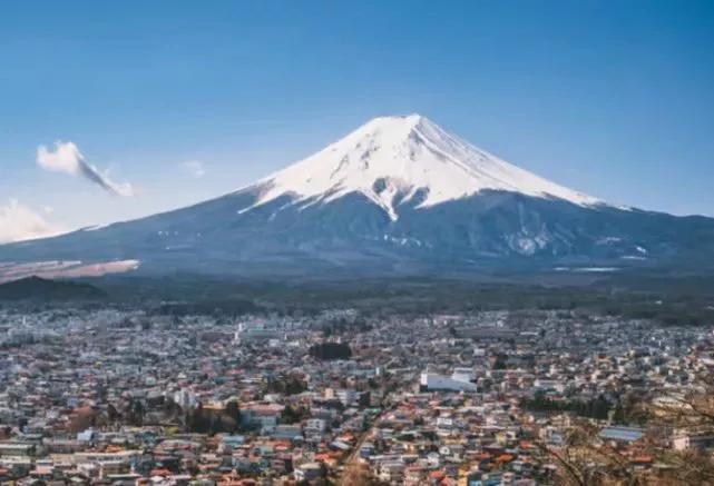 富士山火山预计爆发时间_美国黄石火山超级爆发_史上爆发最强的火山