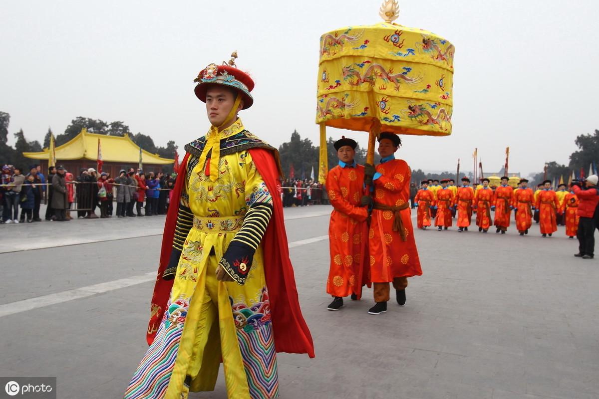 清朝雍正年代的笔筒_雍正年银子购买力_雍正在位多少年?寿命多少岁?