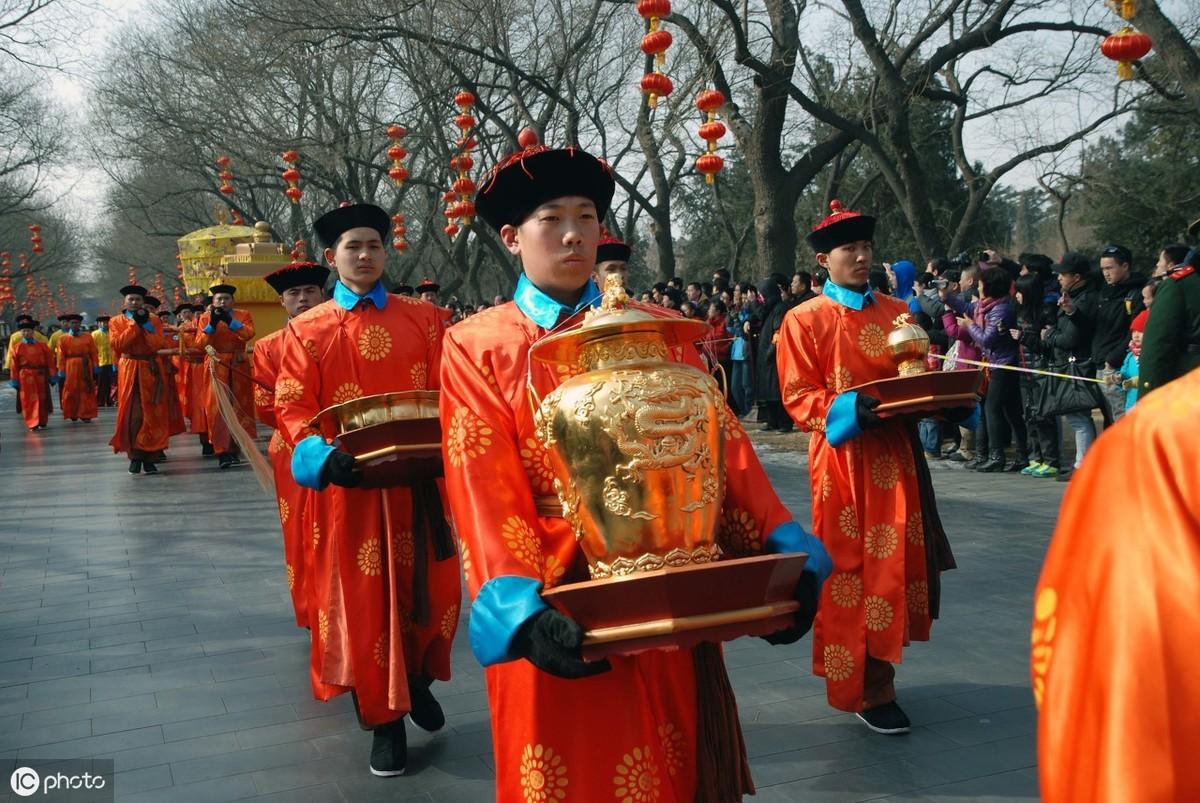 清朝雍正年代的笔筒_雍正年银子购买力_雍正在位多少年?寿命多少岁?