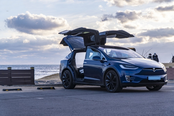 行驶32万公里的特斯拉 Model X P100D 电池健康还剩多少？