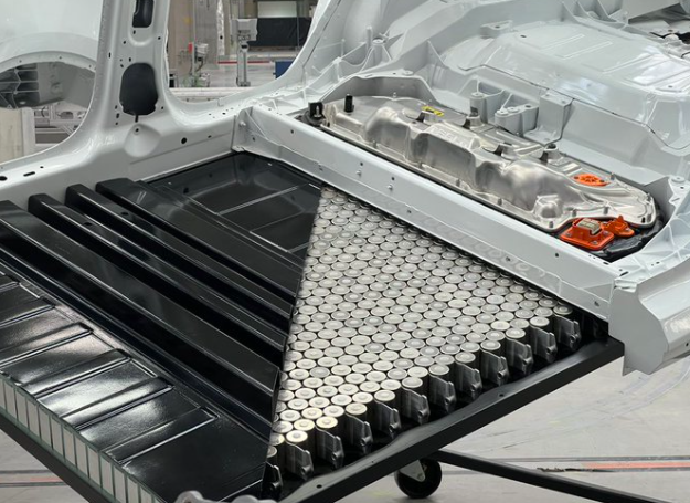 行驶32万公里的特斯拉 Model X P100D 电池健康还剩多少？
