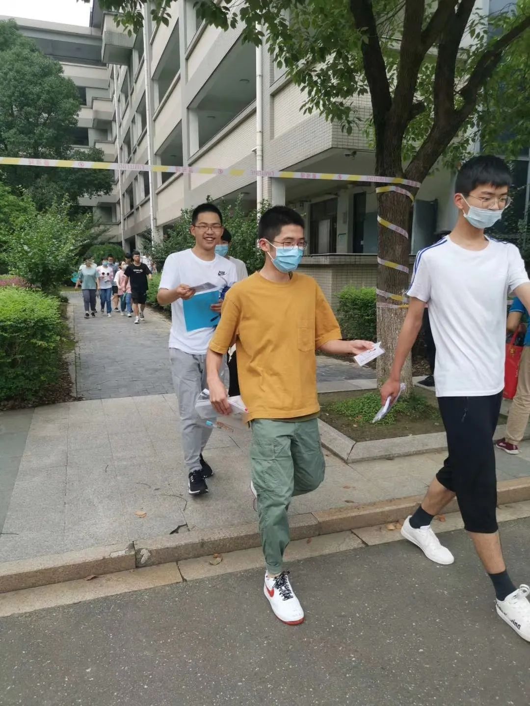 横林高级中学收费标准