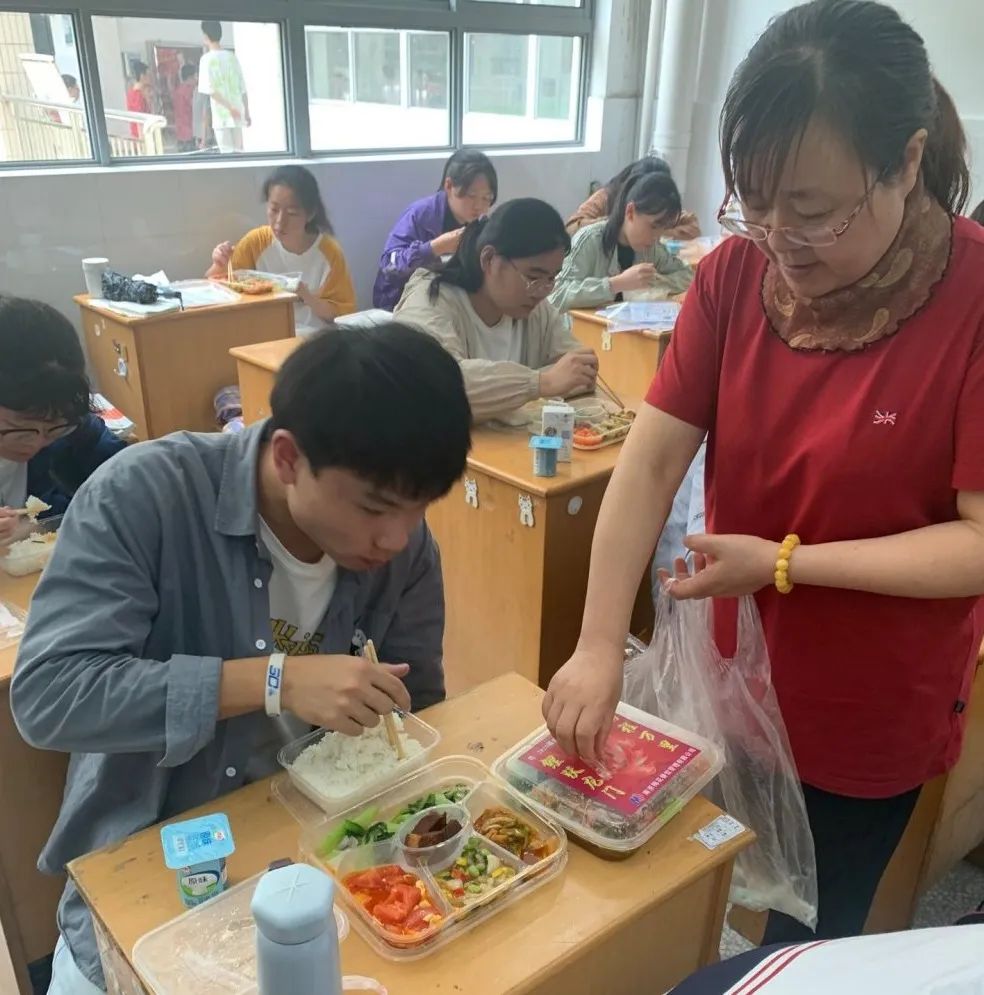 横林高级中学收费标准