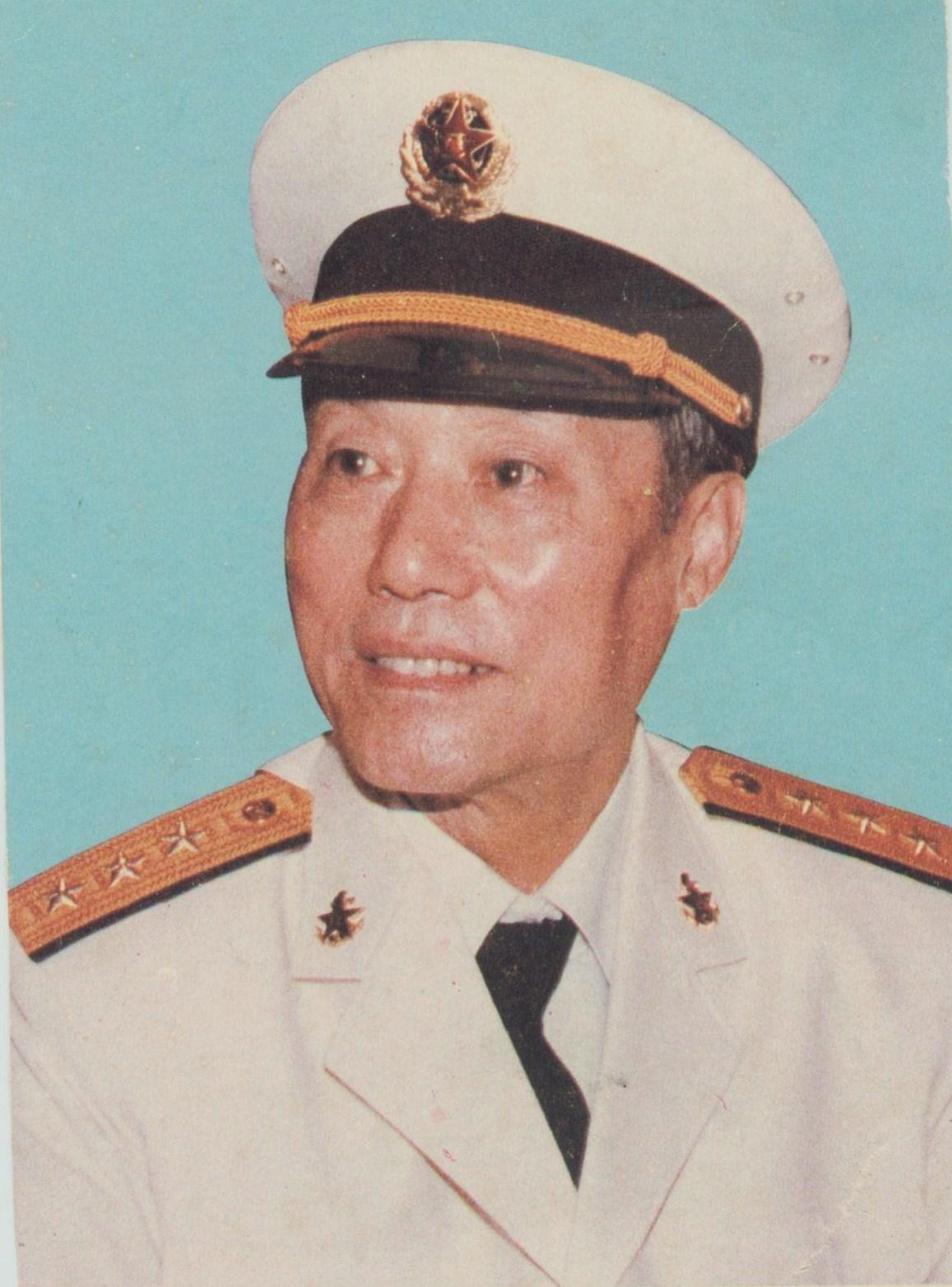 中国海军军衔-1988年17人被授予上将军衔,仅有的海军上将是谁?